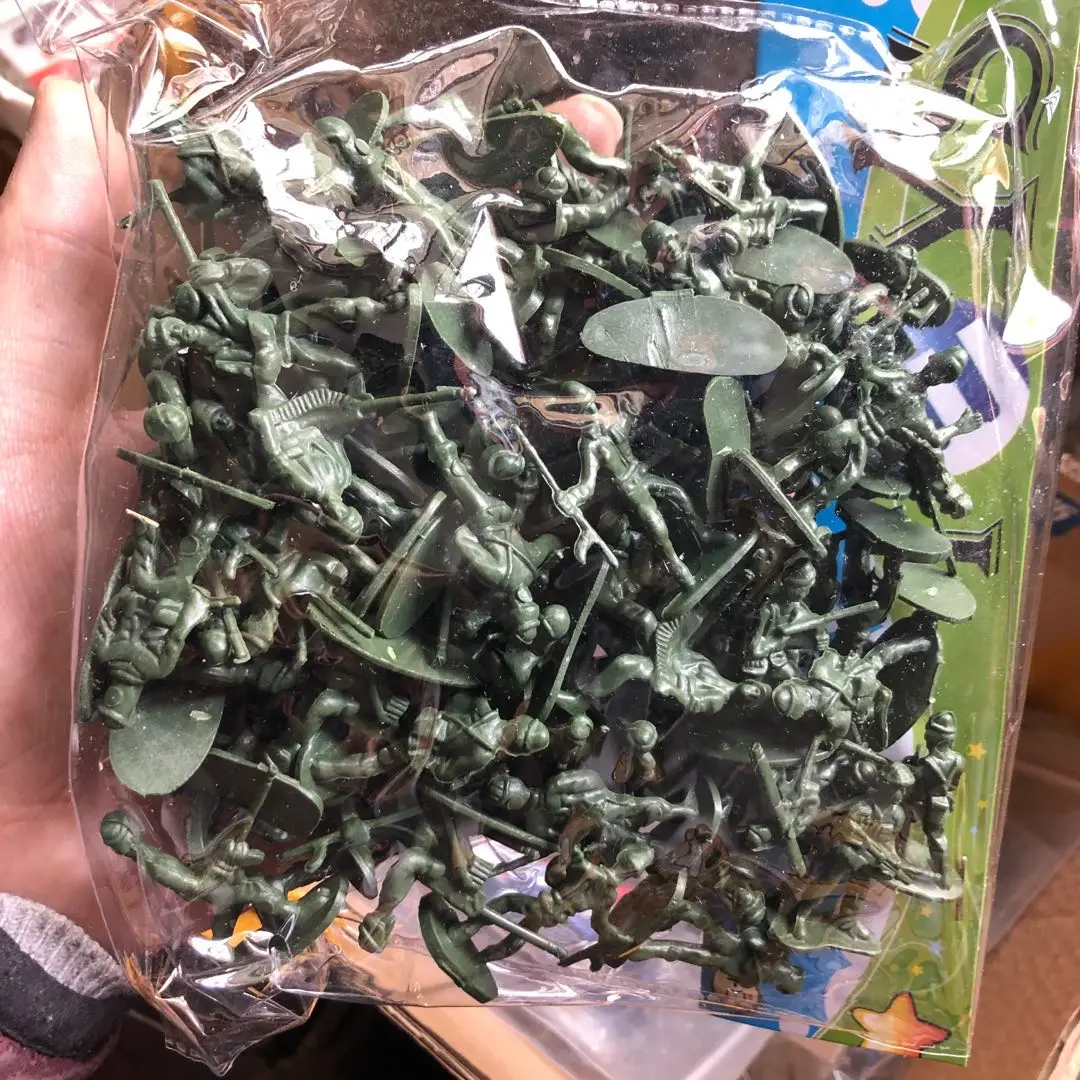 Board Game Risk - 100 pcs/lot sac chaud soldat jouets