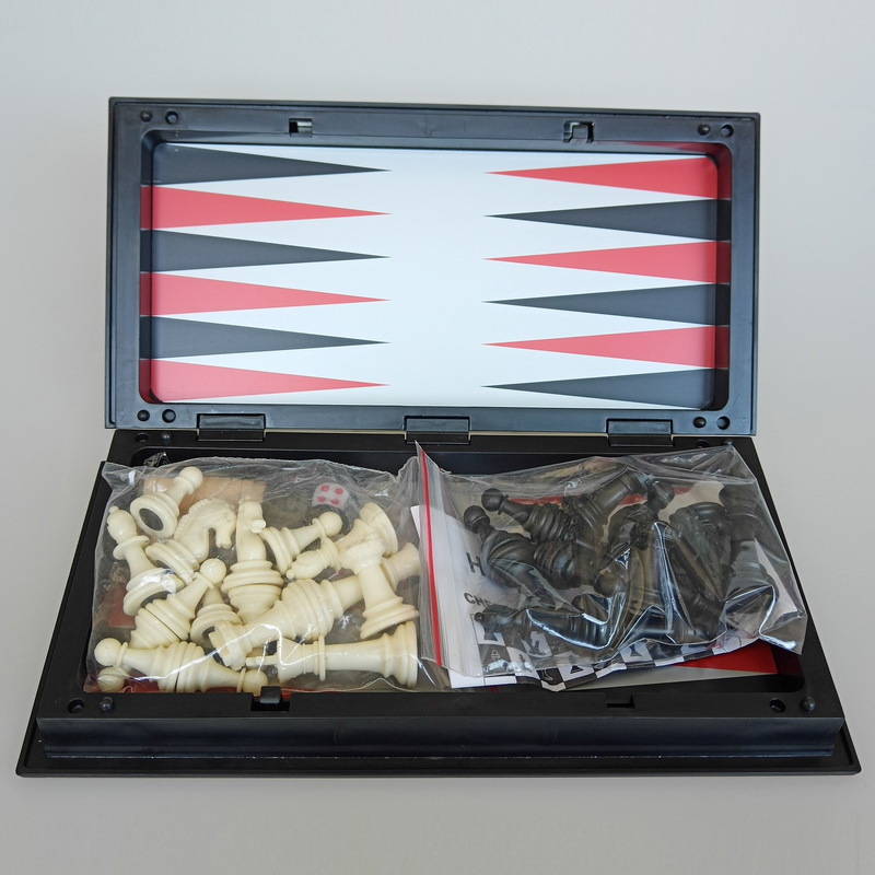 Jeu d'échecs magnétique pliabl - Magnetic Travel Chess avis et prix