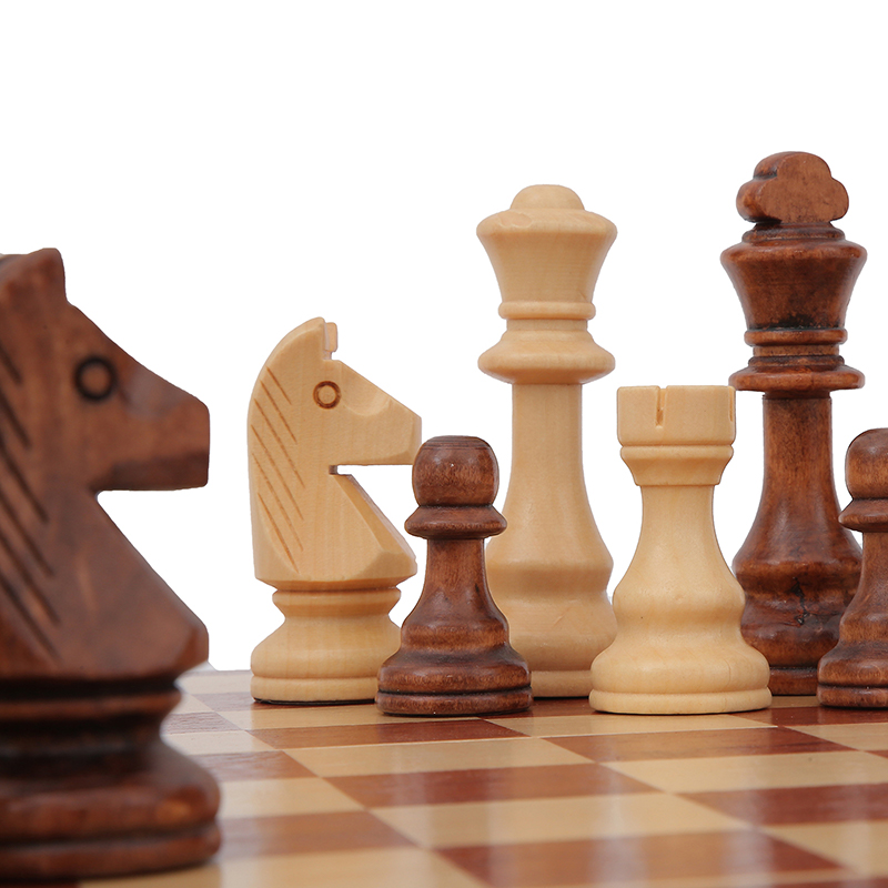 32 pièces en bois jeu d'échecs - Magnetic Travel Chess avis et prix
