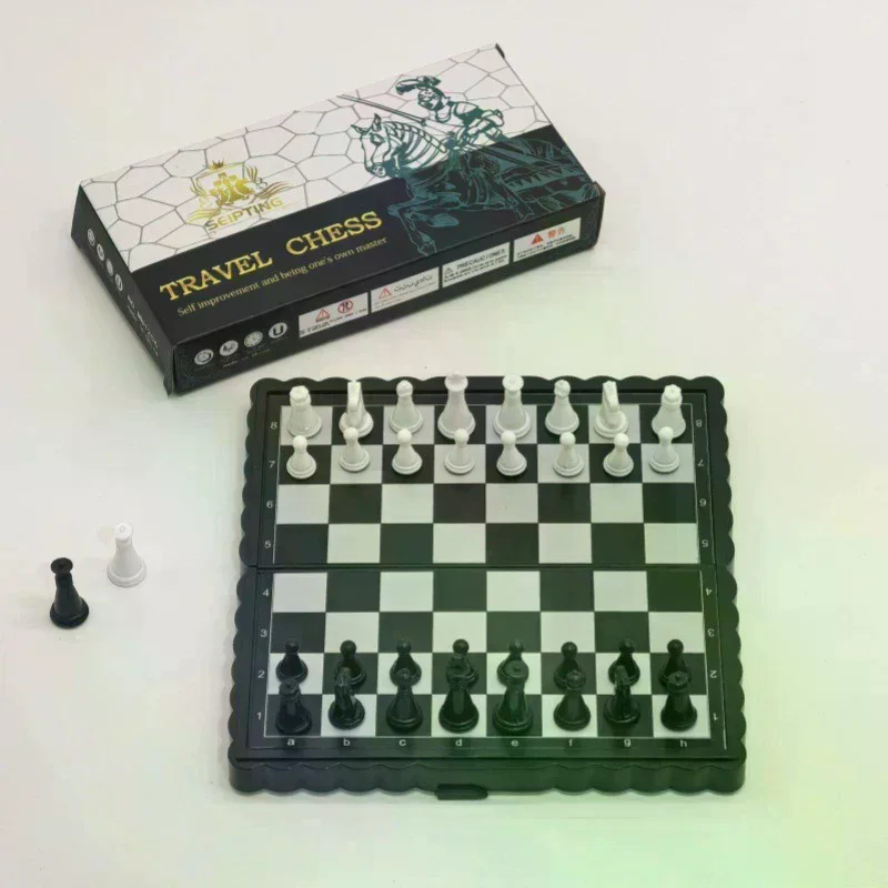Mini jeu d'échecs magnétique,  - Magnetic Travel Chess avis et prix