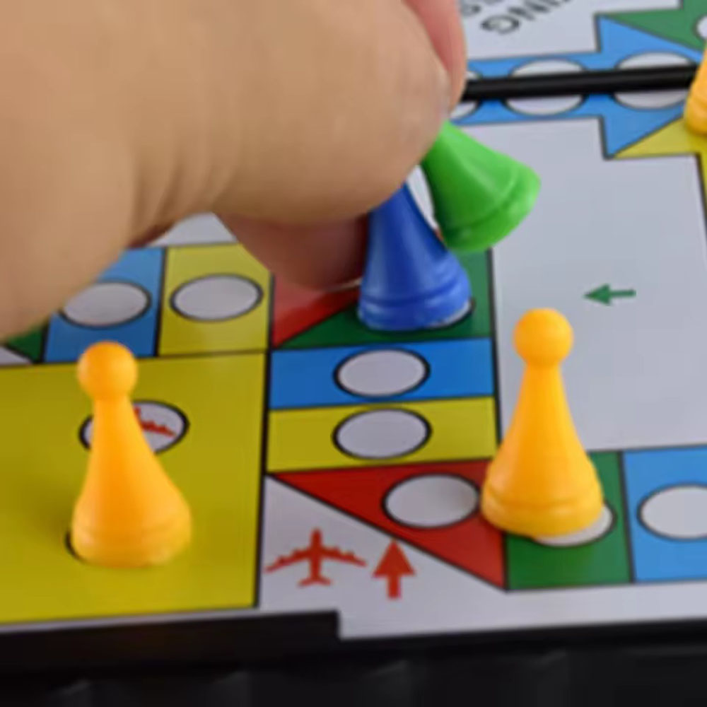 Jeu d'échecs volant magnétique - Magnetic Travel Chess avis et prix